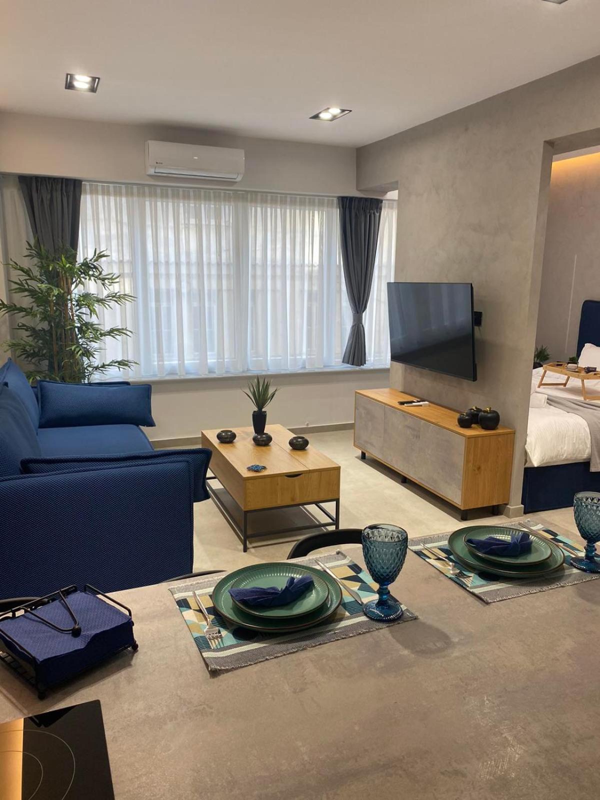 Bluekaravan Suite Salonicco Esterno foto